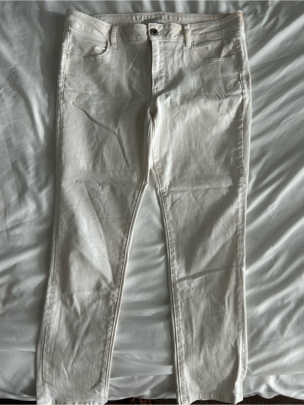 American Eagle Outfitters White Super Stretch Jeans - size 14